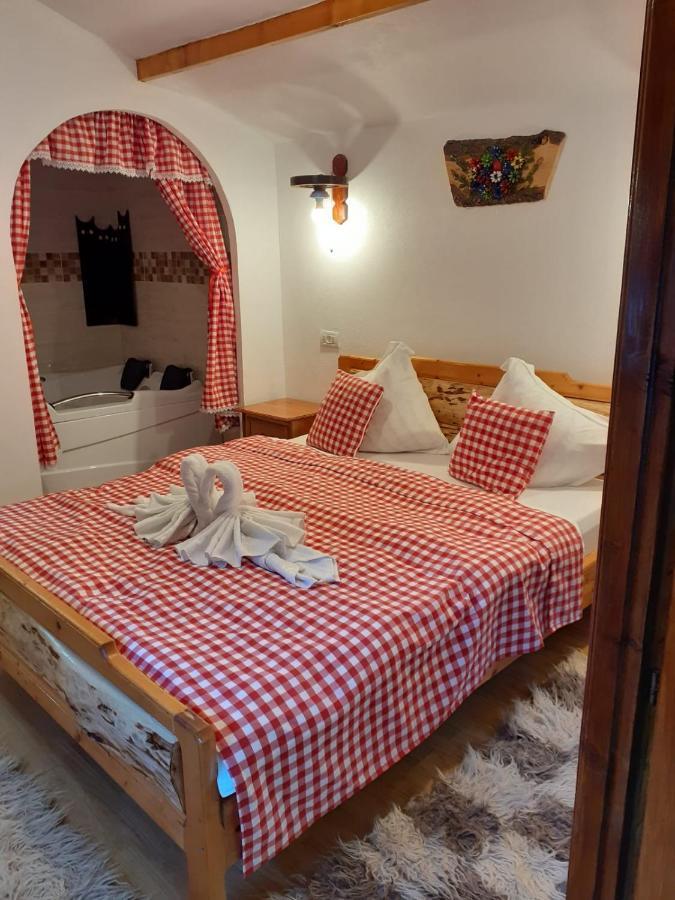 Cabanute Si Camping Dracula Capatineni-Paminteni Экстерьер фото
