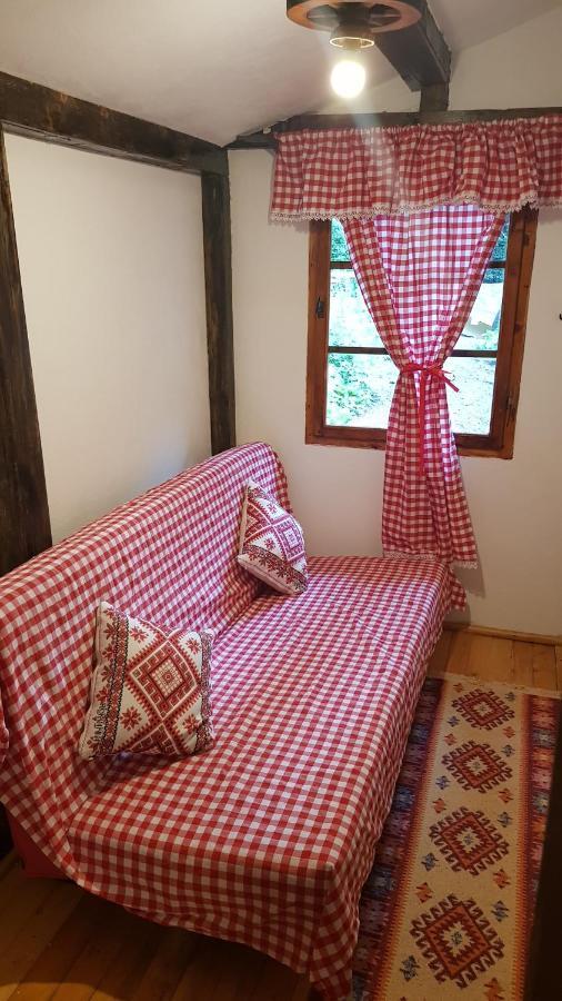 Cabanute Si Camping Dracula Capatineni-Paminteni Экстерьер фото