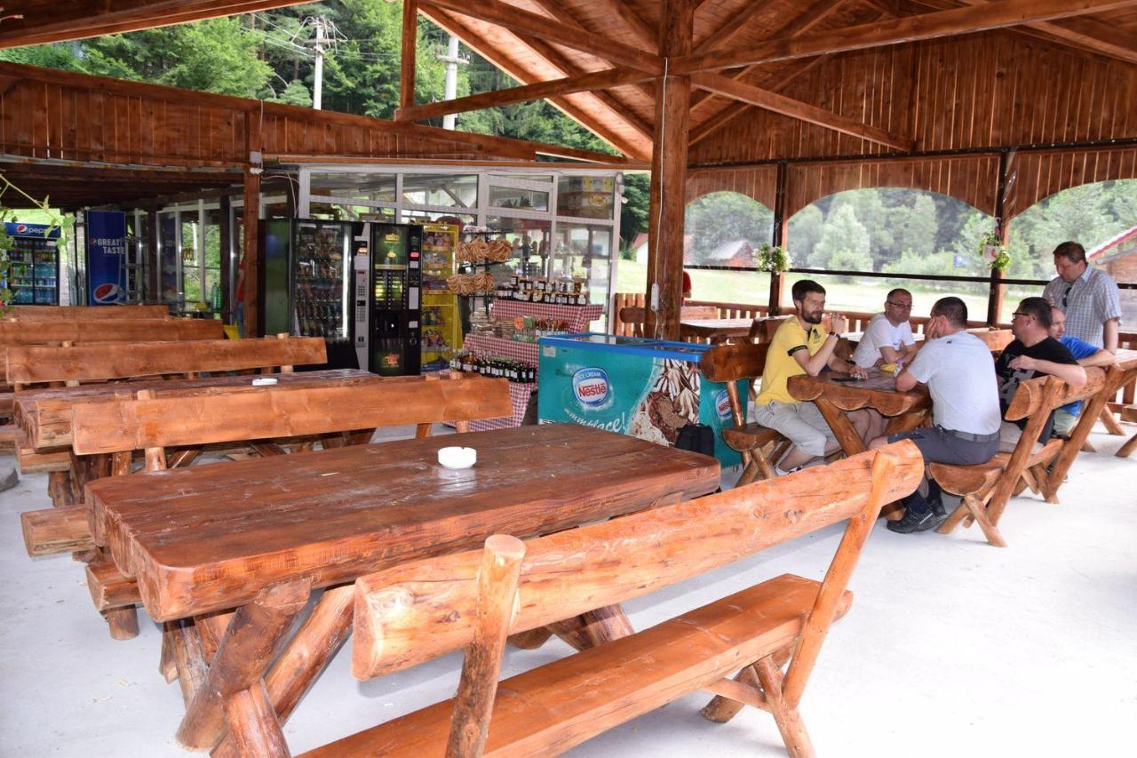 Cabanute Si Camping Dracula Capatineni-Paminteni Экстерьер фото