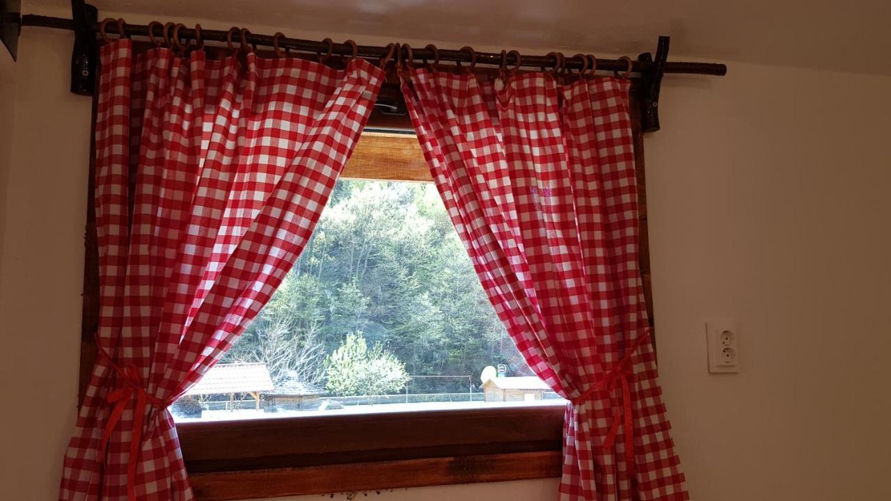 Cabanute Si Camping Dracula Capatineni-Paminteni Экстерьер фото